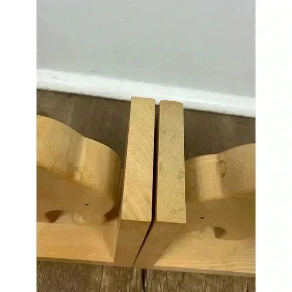 Montet Bois Switzerland Wooden Carved Elephant Bookends Brown Set of 2 - Picture 8 of 10